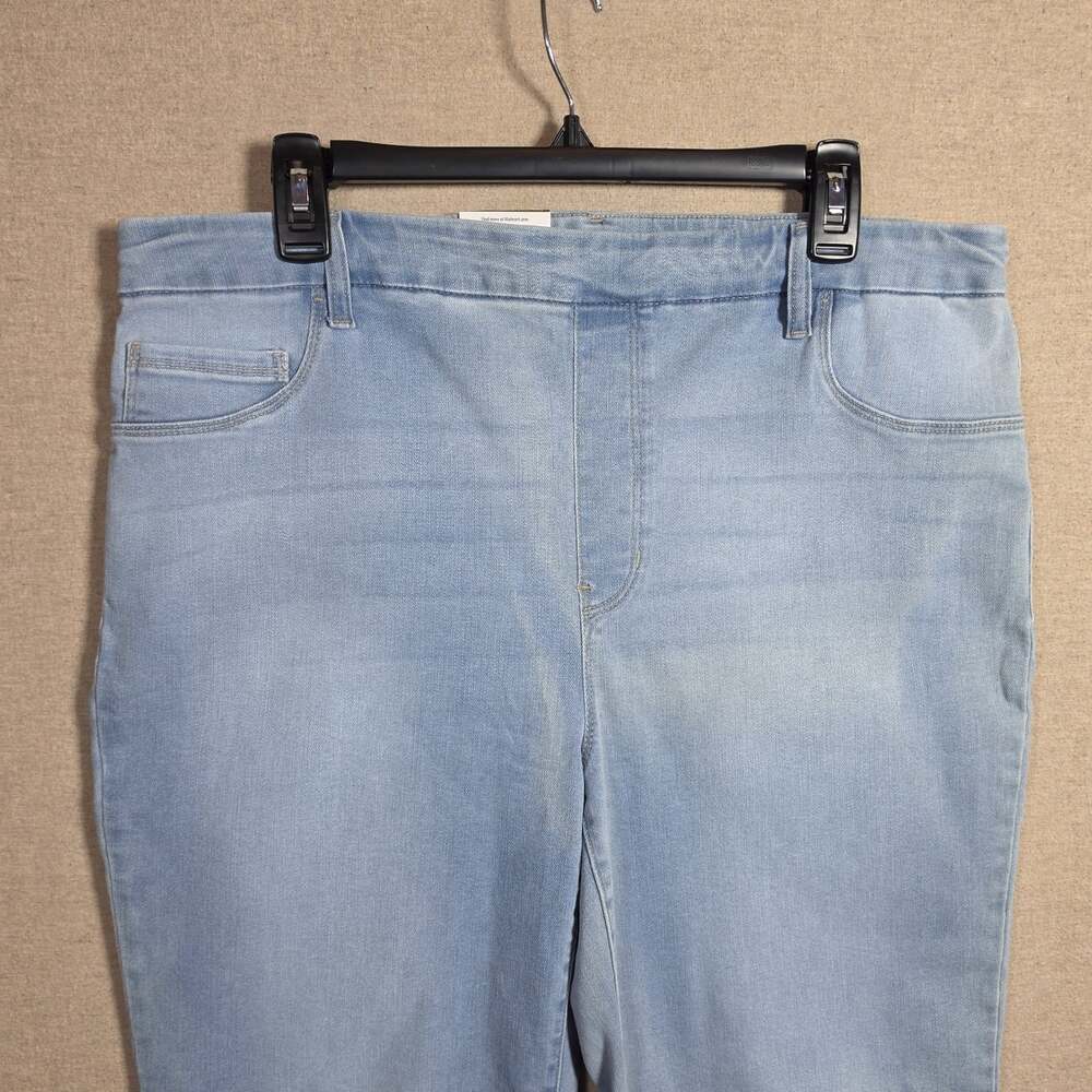 Time and Tru High Rise Straight Leg Denim Jeggings XL (16-18) stretch light wash - Picture 8 of 10